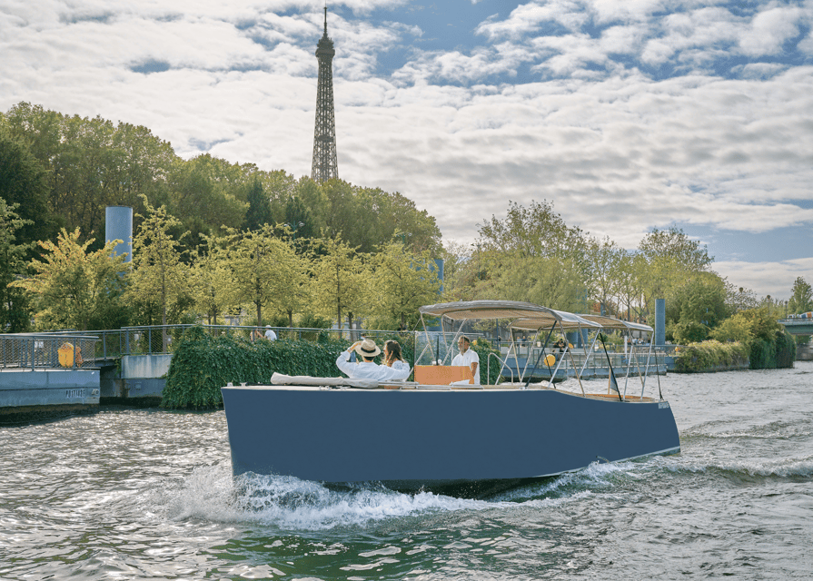 Paris : Prestige cruises on the Seine - Private for up to 12: how the vibe changes