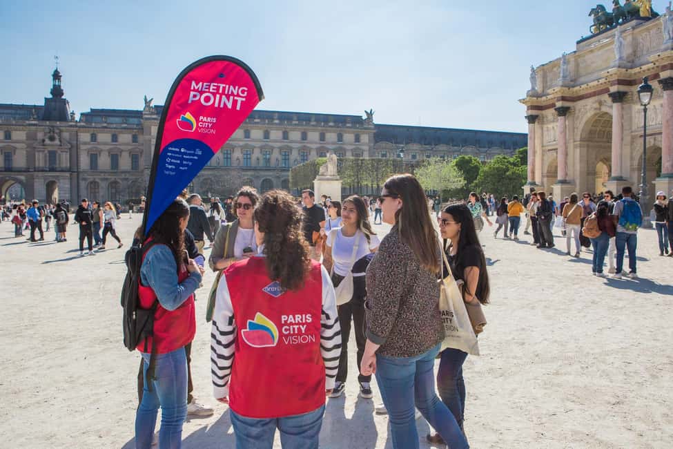 Paris: Priority Access Louvre with Host -Direct to Mona Lisa - What the Host Actually Does (And What They Don’t)