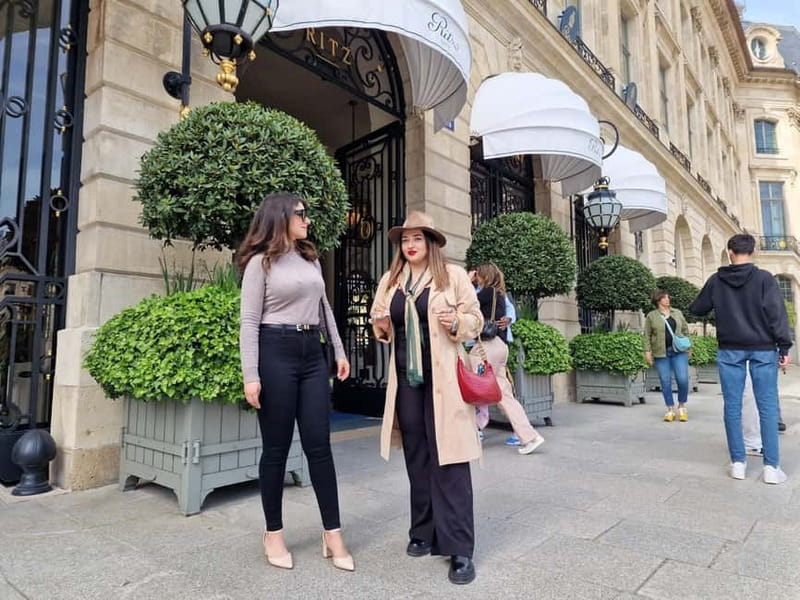 Paris: Private Fashion Tour (Chanel, Dior, Sex & the City) - Avenue Montaigne Start: Where the Chanel and Dior Mood Sets In