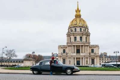 Paris: Private Guided City Tour in a Traction Avant or DS 21 - The classic Paris sweep: Concorde to Champs-Élysées, Arc, and Eiffel