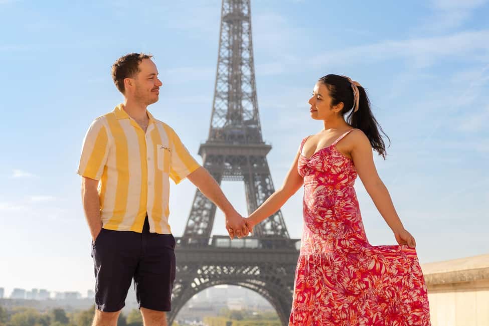 Paris: Private Photoshoot at the Eiffel Tower - What the guided shoot feels like at the Eiffel Tower