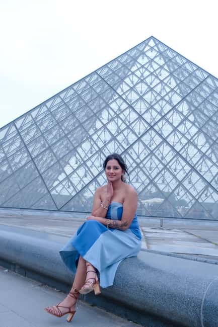 Paris: Private Photoshoot Outside the Louvre Museum - The 30–90 minute flow: photo stop pacing that doesn’t drag