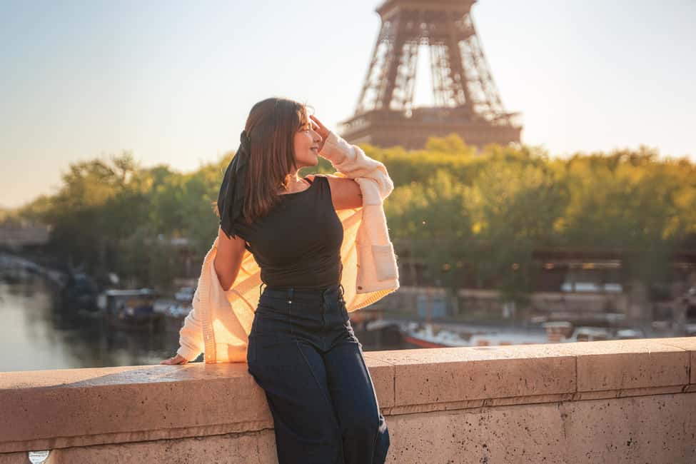 Paris: Professional Photoshoot with the Eiffel Tower - The One-Hour Flow: Meeting Near the Eiffel Tower and Moving Through 3–4 Viewpoints