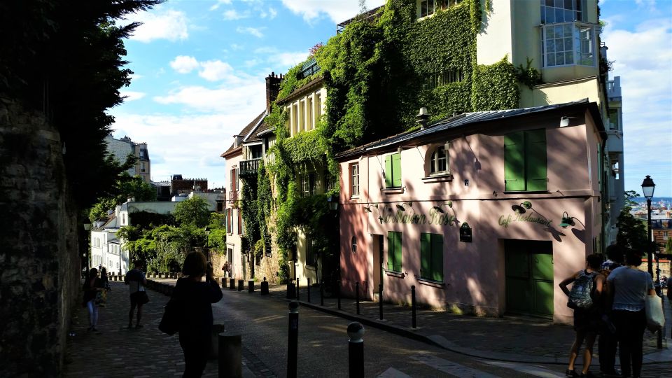 Paris: Sacré-Coeur and Montmartre Tour with Expert Guide - Christ in Majesty and the 1874–1914 story: why the details matter