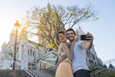 Paris: Sacré-Coeur and Montmartre Tour with Expert Guide - Sacré-Cœur exterior tour: what the guide makes you look for
