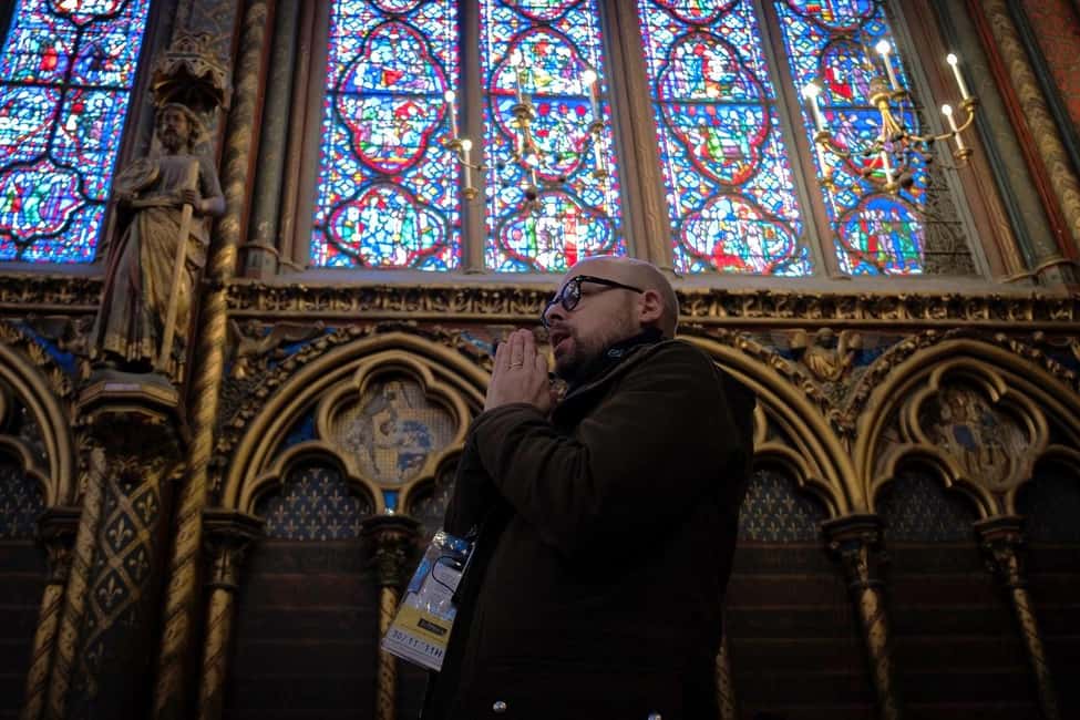 Paris: Sainte-Chapelle, Conciergerie, Notre Dame Guided Tour - Walking pace, small groups, and why it feels efficient
