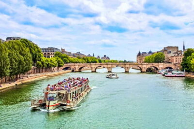 Paris: Seine Cruise & Crepe Tasting near the Eiffel Tower - The Seine cruise itself: Eiffel Tower, Notre-Dame, Louvre, and the bridges in between