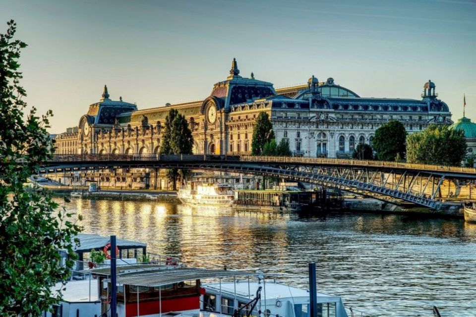 Paris: Seine Cruise with Snack/Optional Eiffel Tower Ticket - The One-Hour Cruise: What You’ll Feel and What You’ll Notice
