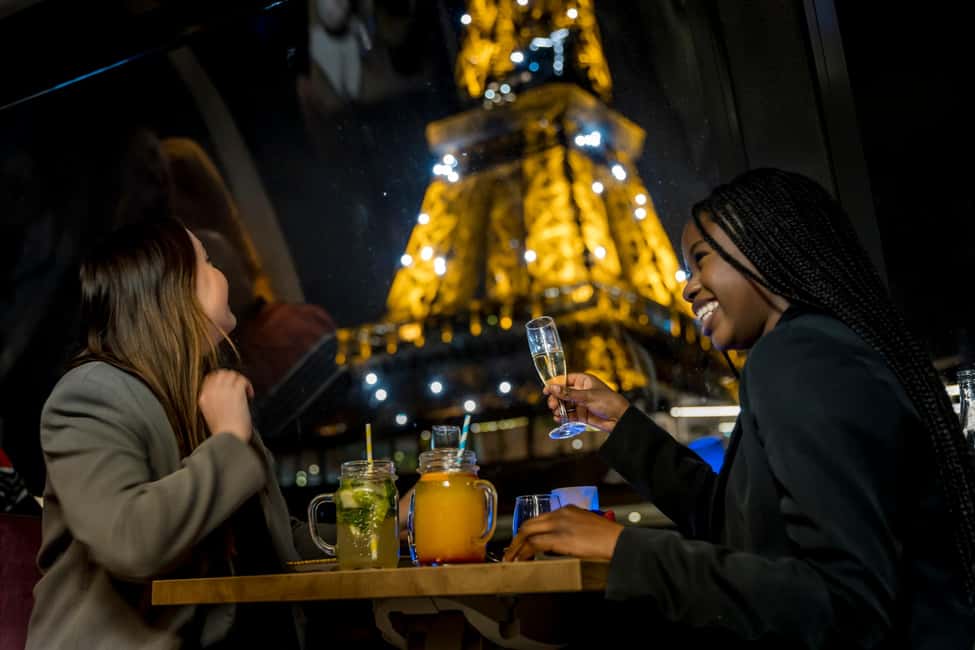 Paris: Seine River Champagne Dinner Cruise with Live Music - A 90-minute Paris night you can taste and hear