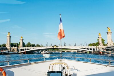 Paris: Seine River Panoramic Views Dinner Cruise - Is It Worth $64 for a 105-Minute Seine Cruise?