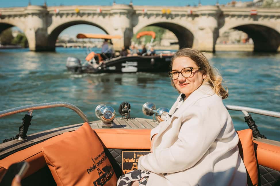 Paris: Seine River Private Cruise - Timing: sunset vibes and when photos go from good to wow
