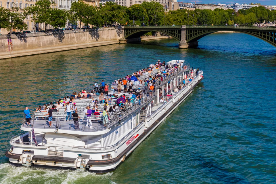 Paris: Seine River Sightseeing Cruise by Bateaux Mouches - Why This Bateaux Mouches Seine Cruise Works for First-Timers