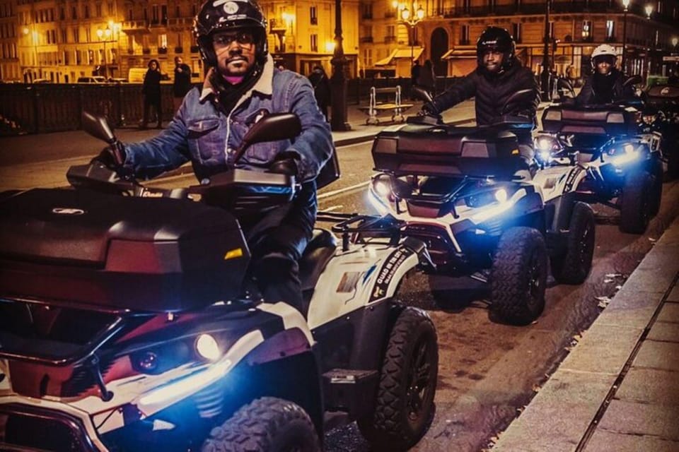 Paris: Sightseeing Electric Quad Tour - Safety gear and what the guide actually does