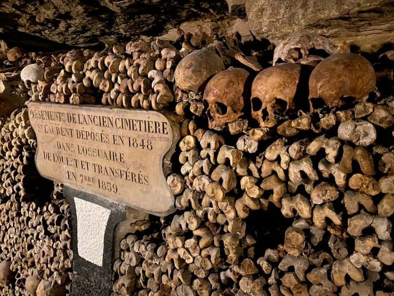 Paris: Small-Group Catacombs Tour with Skip-the-Line Entry - How Long It Takes and Why Pace Makes a Difference