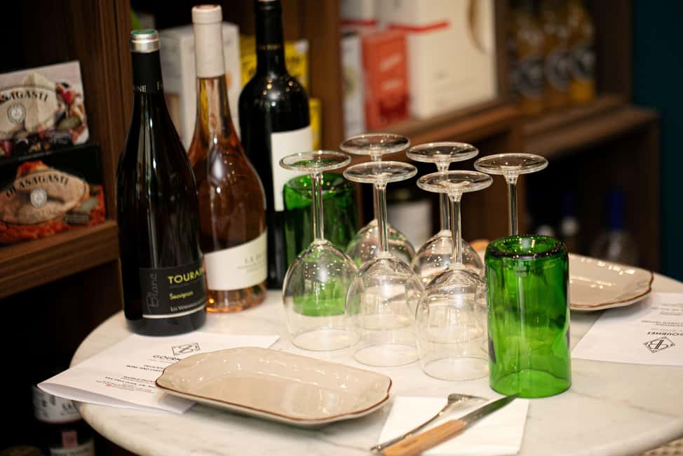 Paris: Tasting of 3 Wine and 3 Cheese - Key things I’d circle in your planning