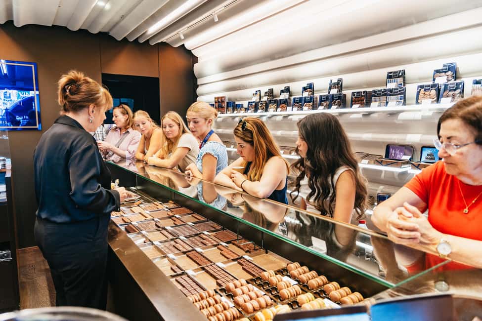 Paris: Walking Food Tour with Cheese, Wine and Delicacies - The Restaurant Stop: A Sit-Down Reset While You Stay Fed