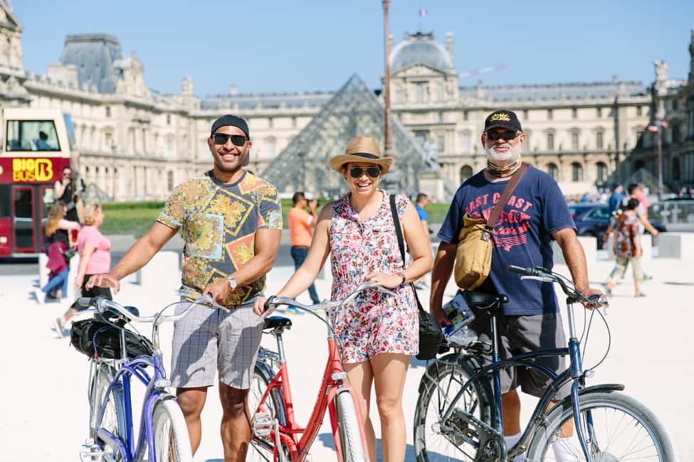 Private Secrets of Paris Bike Tour - Guide quality is the secret sauce