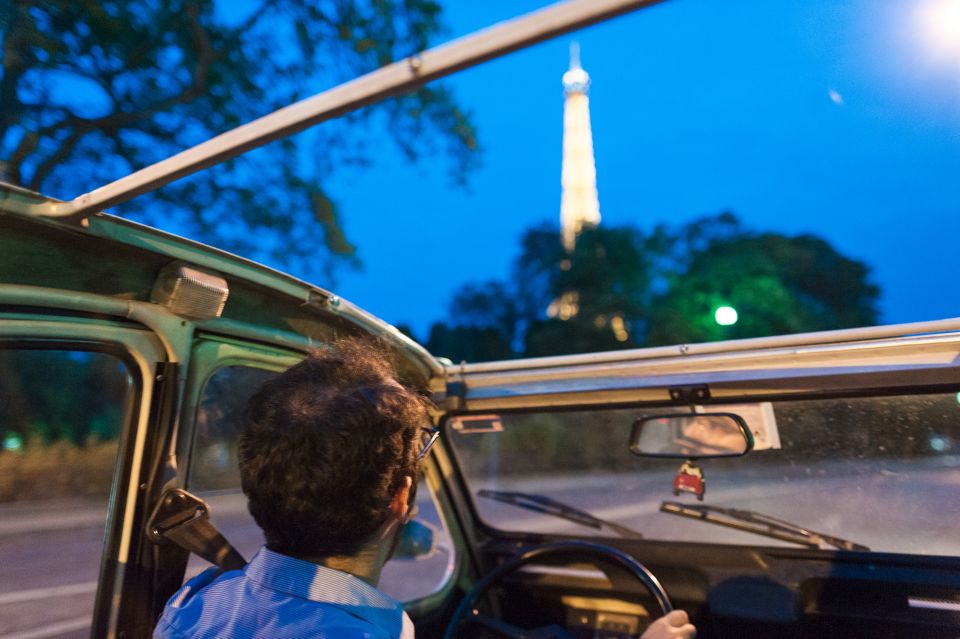 Private tour of Paris by Night with Champagne - Montmartre at night: Sacré-Cœur and the Amélie connection