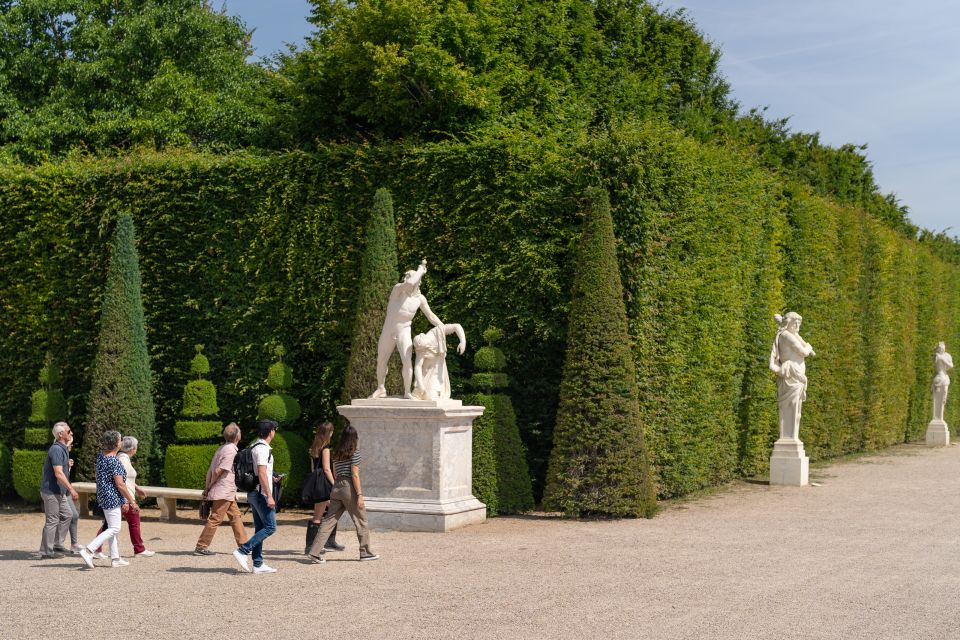 Skip-the-Line Versailles Palace Tour by Train from Paris - Escorted RER Train from Paris: less stress, better timing