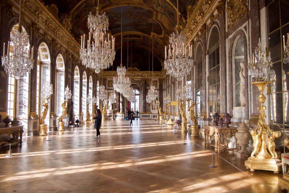 Skip-the-Line Versailles Palace Tour by Train from Paris - Who should book this tour (and who should choose differently)