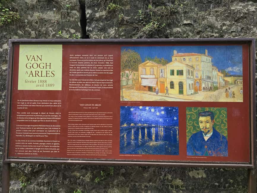 The historic district of Montmartre - More Montmartre stops: where admissions and explanations meet