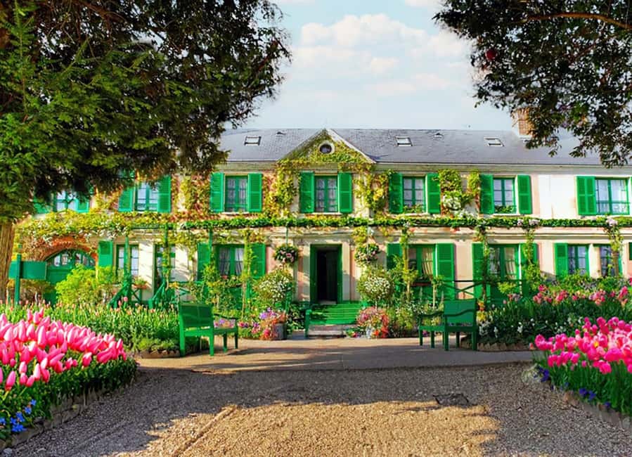 Versailles & Giverny from Paris PRIVATE TOUR with PHOTOSHOOT - Price and Value: Is $1,367 for a Private Group Actually Fair?